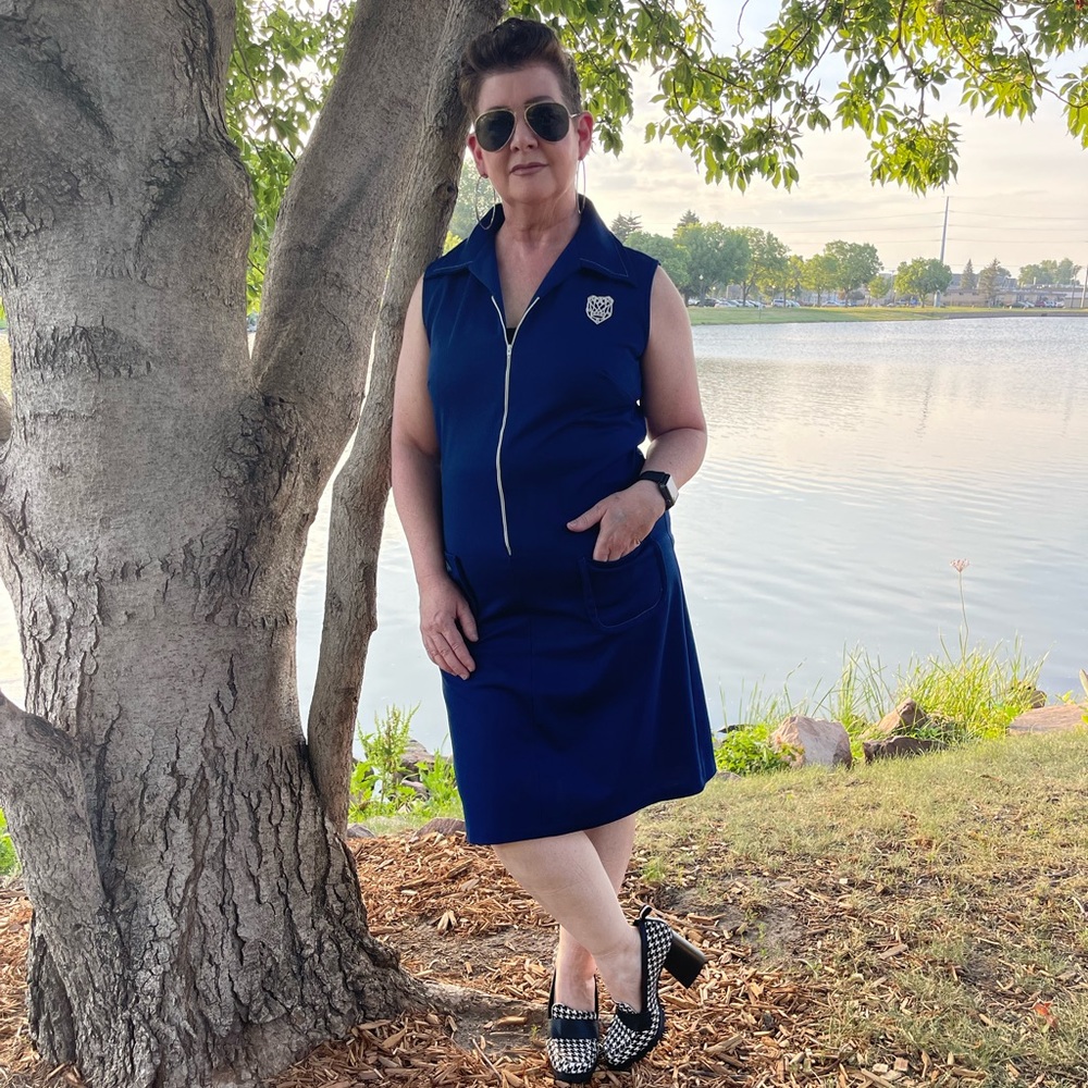 Vintage 1960’s Blue Poly Shift Dress with White Top-Stitching - Large